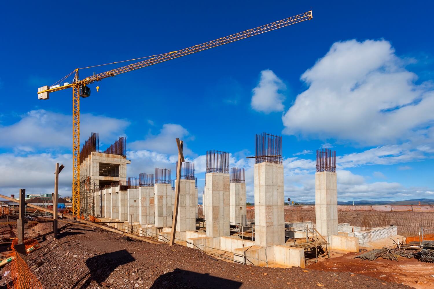 large-construction-bridges-buildings-industry-e-2026-01-11-10-28-57-utc.jpg
